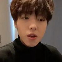 任胤蓬头像好看的任胤蓬头像