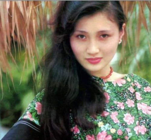 王志文爱过徐帆恋许晴,7任女友无缝衔接,42岁娶兰博基尼总裁