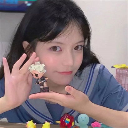 搞笑的微信头像女生少女
