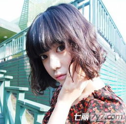 圆脸女生适合的短发日系森女复古瘦脸发型
