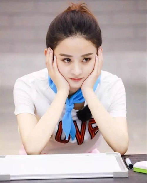 技巧比剪刀手更好看的拍照姿势