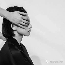 女生黑白伤感头像所有的失望与无奈都不知所措