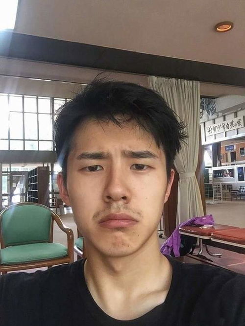 刘昊然9岁登上央视舞台,24岁票房达百亿,更是钢铁直男