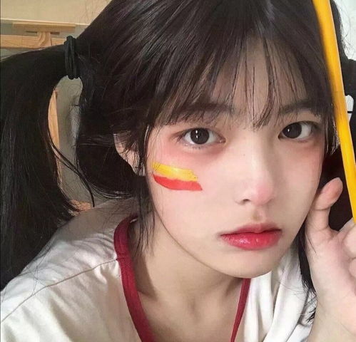 女头喜欢花但我更喜欢的是有结果的树