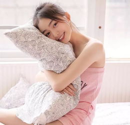 如何通过肢体语言吸引女生和女生一次约会就吸引到她的真相