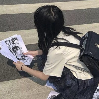 胖头像女可爱图片真人