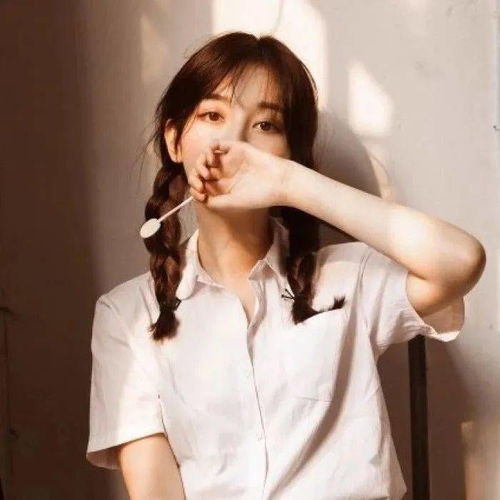 女生头像山河把春风酿成千言万语,吹过旧人故里
