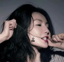珠宝与女人