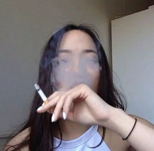 女生定制头像照片霸气抽烟