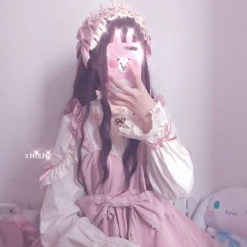 可爱女生手机挡脸头像