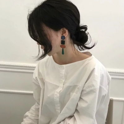 女生简约时尚风格头像高清