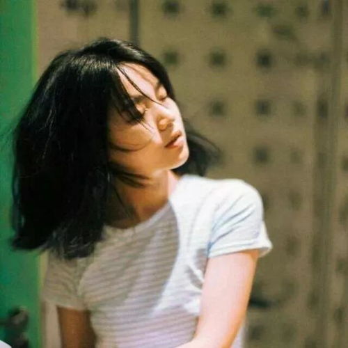 短发女生个性头像