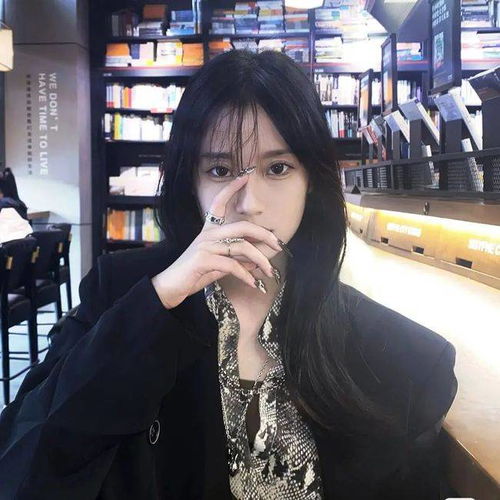 高级感超强的女生头像