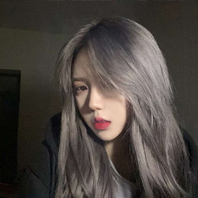 好看的头像女生图片霸气冷艳八人用的同一系列头像