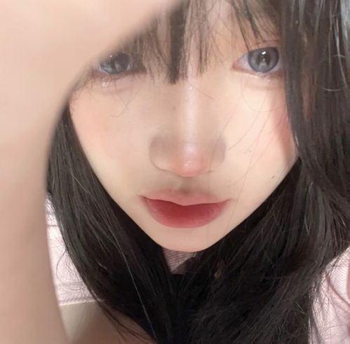女生头像浪漫拜倒于世俗从悲哀里大大方方的走出来就是成长