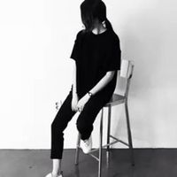 2015qq女生侧脸头像像一个低等动物那么天真