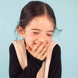 为啥外国人都喜欢脸上有雀斑的女孩儿