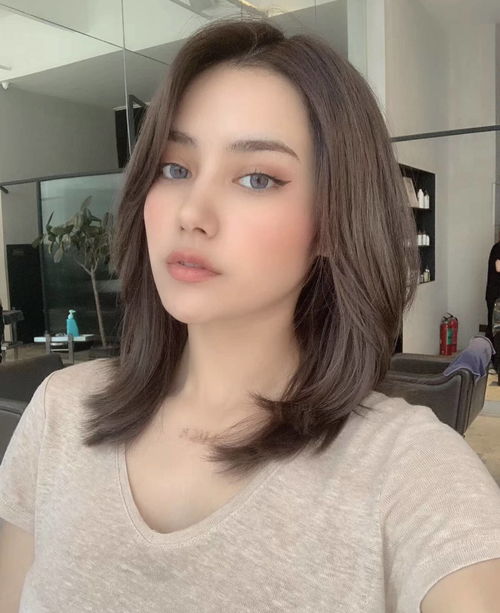 又a又欲的流行发,大脸女生瞬间提气场,显脸小但更有魅惑力
