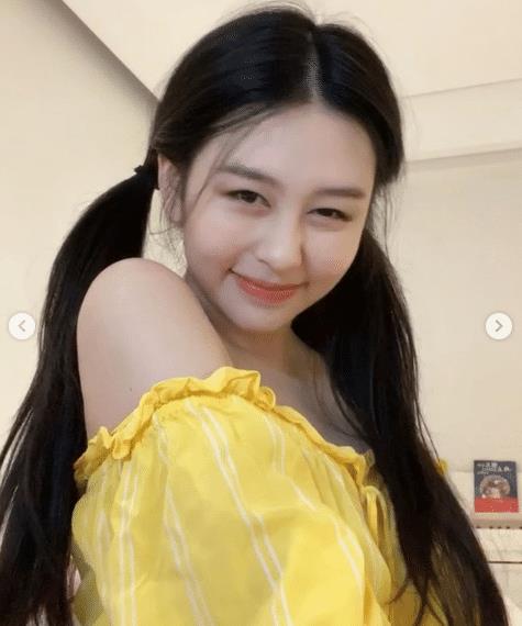复制妈妈美貌邱淑贞大女儿穿篮球服玩下衣失踪,颜值气质超惊艳