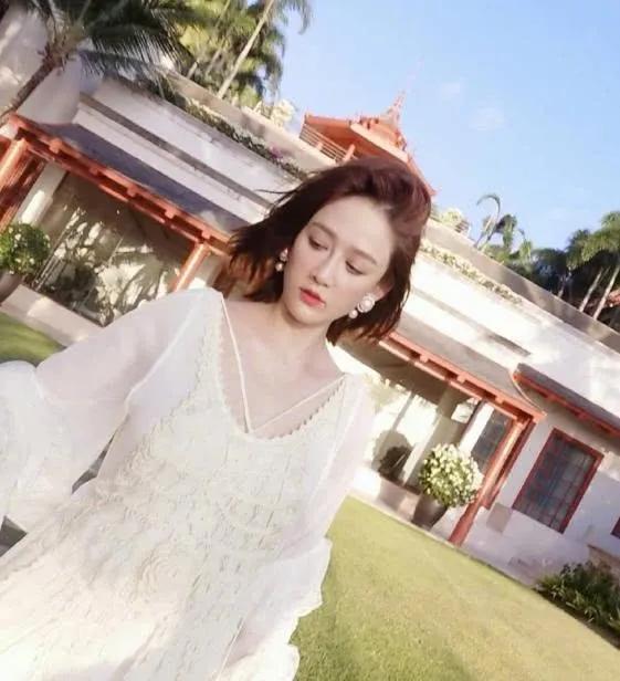 女神节不出门很快乐王一博爱厨艺,赵薇景甜等人纷纷晒美照营业