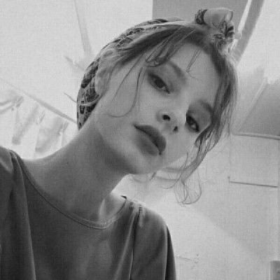 超高清美女黑白头像人一简单就快乐