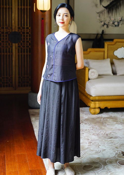 中国风上衣半裙,优雅知性的女人味,惊艳