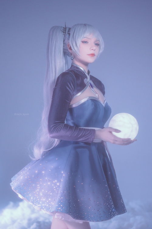 俄罗斯美女cos巫师3叶奈法绝美身材妩媚至极