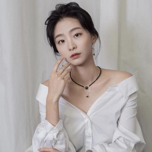 金多美是单眼皮,塌鼻头,大家怎么还夸她漂亮