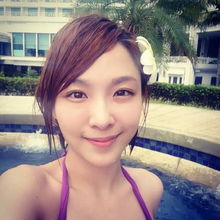 台湾第一美女主播张宇走红气质清新甜美笑容