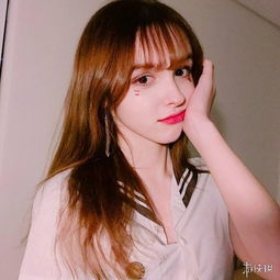乌兹别克美少女性感福利美照身材高挑五官精致美炸