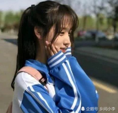 女生穿校服千万别配这3条裤子,尤其第2个,00后的最爱