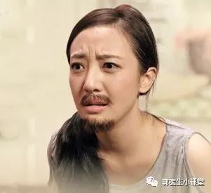我一个妹子,怎么那里长出来又粗又硬的毛了
