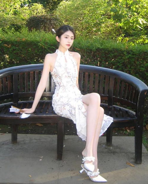 国产小众模特rolanda.xu,绝美曲线太诱人了