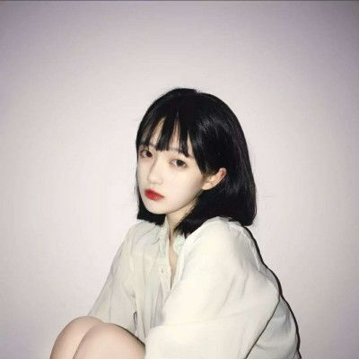 短发悲伤女生2019伤感头像