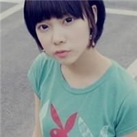 想知道这个韩国短发女生是谁啊,很清纯漂亮