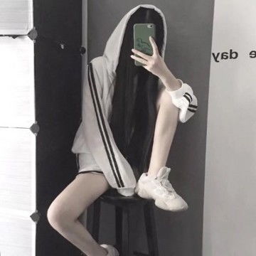女生闺蜜qq头像2021最火爆