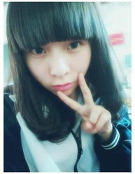 最美校服女生pk名校校花清纯妩媚你爱哪款