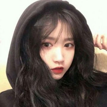 简约时尚干净女生头像