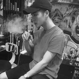 最新男生头像霸气黑白个性大全谁先爱了谁就输了