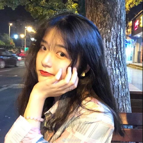 女生真人头像,全程陪跑,几年白费