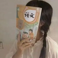 qq头像一个女生拿着书