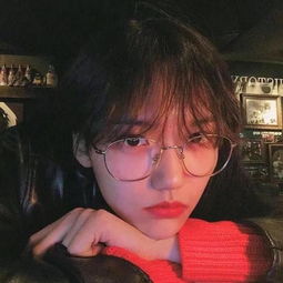 女生头像无论多大都要热爱童话英雄和魔法