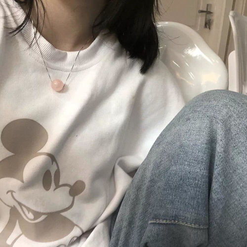 超火小清新部位女生头像疏远不一定是讨厌,也许是太喜欢