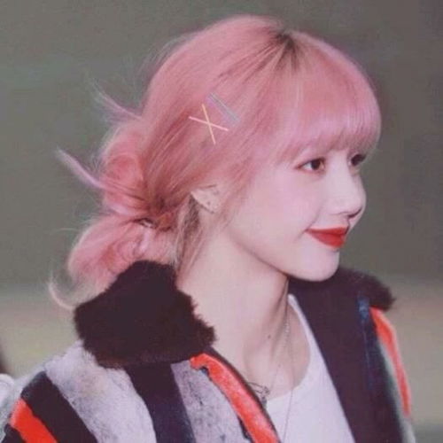 关于lisa的神仙头像丨可盐可甜的lisa爱了爱了