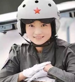 为飞行表演队双机相撞女飞余旭血洒武清长空默哀