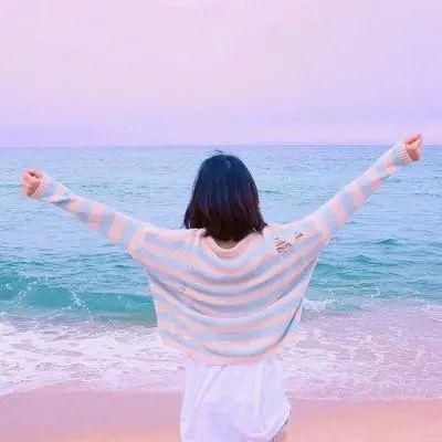 女人到了中年,要想男人对你有好感,一定要有点手段