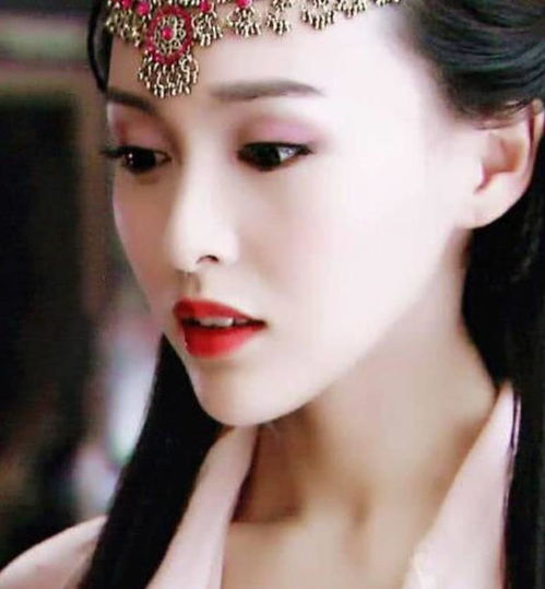 杨幂赵丽颖郑爽刘亦菲唐嫣,5大美女一袭古装谁仙气飘飘