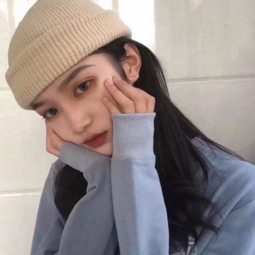超好看的女生头像遗憾的是,两个不能在一起的人偏偏相遇