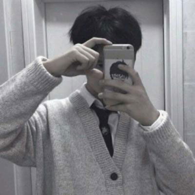 手机挡脸帅哥图片头像男生手机控挡脸帅气