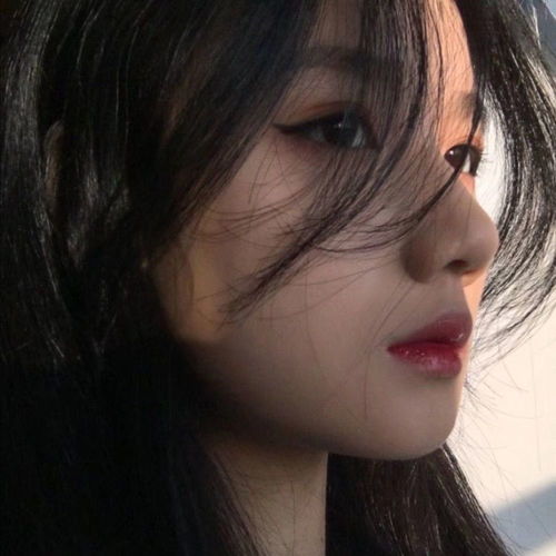 网易云从小觉得最厉害的人就是妈妈,不怕黑,什么都知道,做好吃的饭